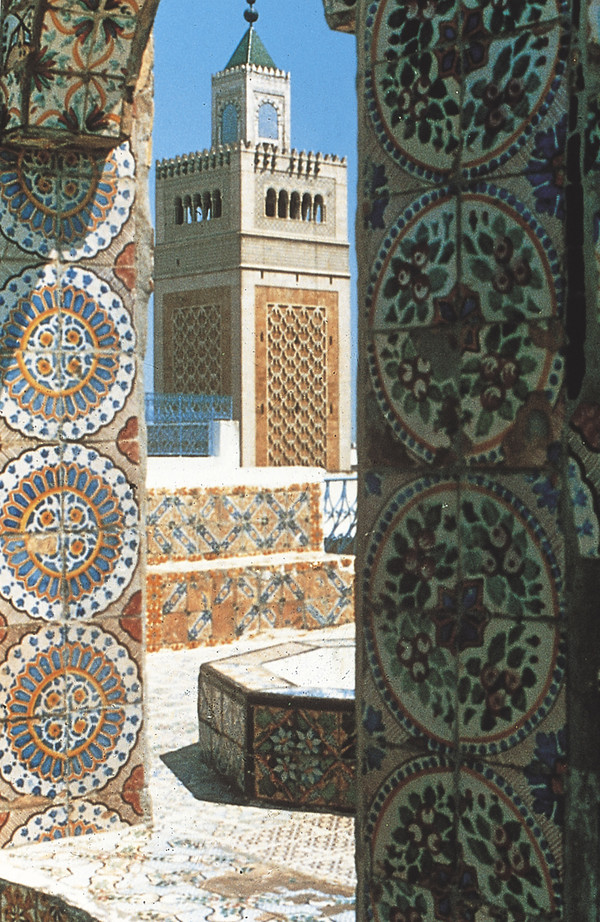 튀니스 메디나의 모스크 사원