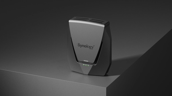   시놀로지는 새로운 Wi-Fi 6 라우터인 WRX560을 공개했다.