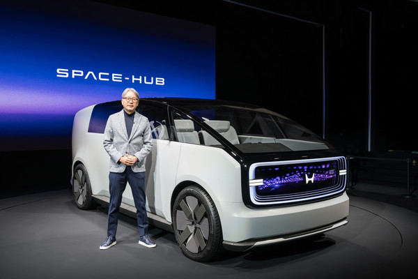 폭스바겐  인공지능 기반 챗GPT 통합 차량 세계 최초 공개