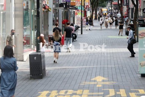 지난 6일 서울 명동 거리(사진출처:뉴스1)